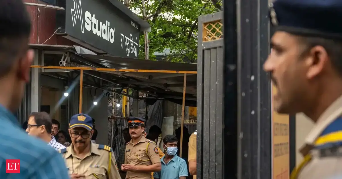 Mumbai: 17 children, 2 adults rescued; kidnapper killed in police action