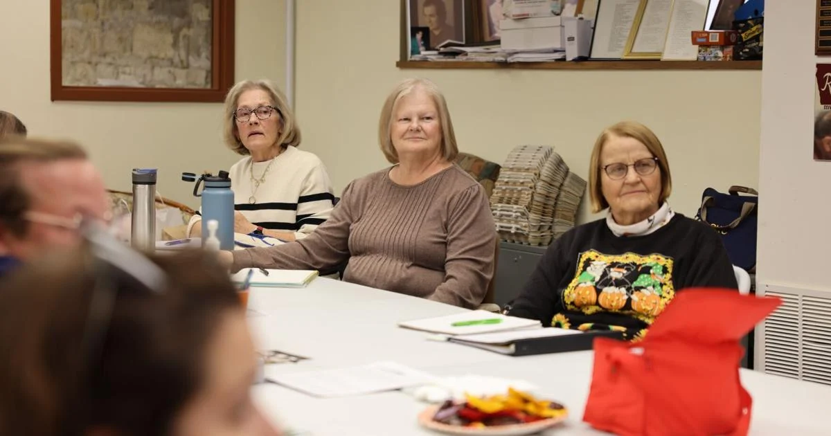 New Quad-Cities group helps writers preserve their stories