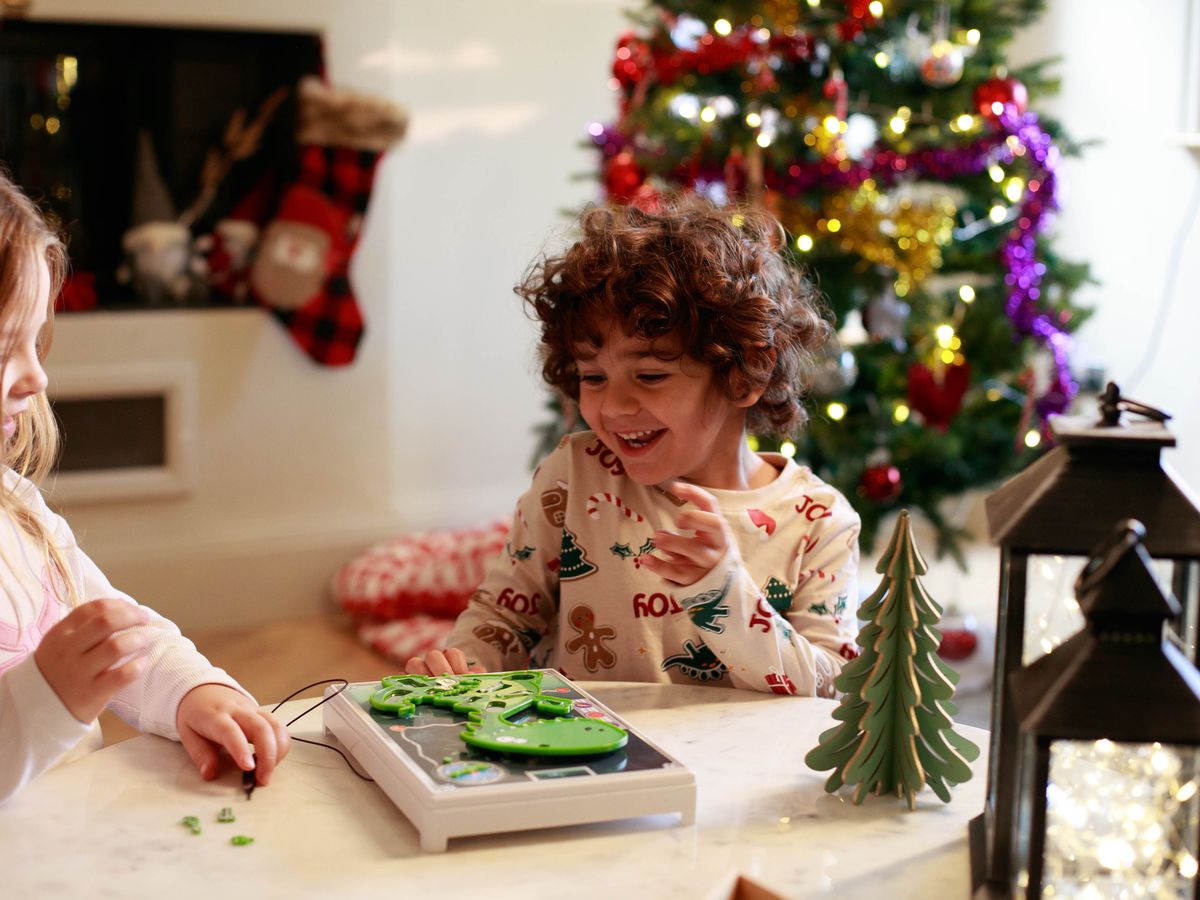 Brits fear 'tech-filled Christmas' will ruin festive fun as we sit on our phones