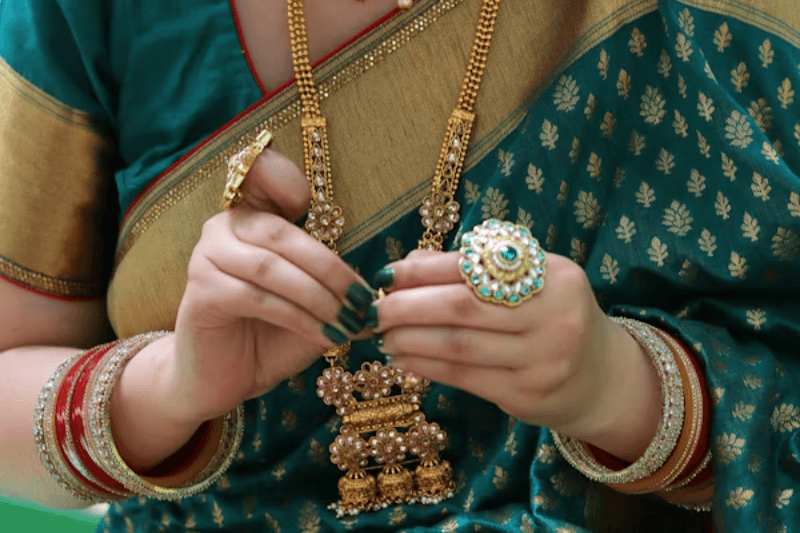 Timeless Traditions: Chennai’s Ultimate Guide to Temple Jewellery and Saree Shopping