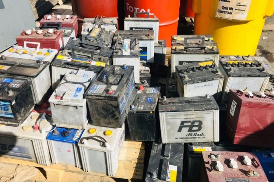 They Melt Batteries to Make a Living, Inhale Poison Without Knowing