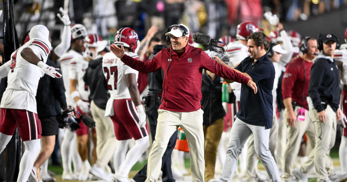 SEC Program Fires Coach After Week 10 Game