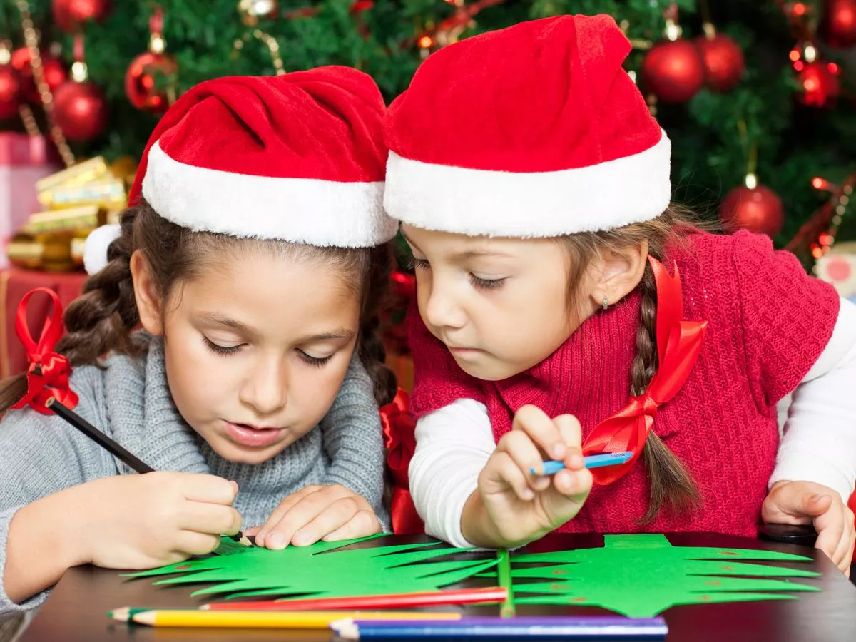Best Christmas 2025 craft kits from The Works to Hobbycraft