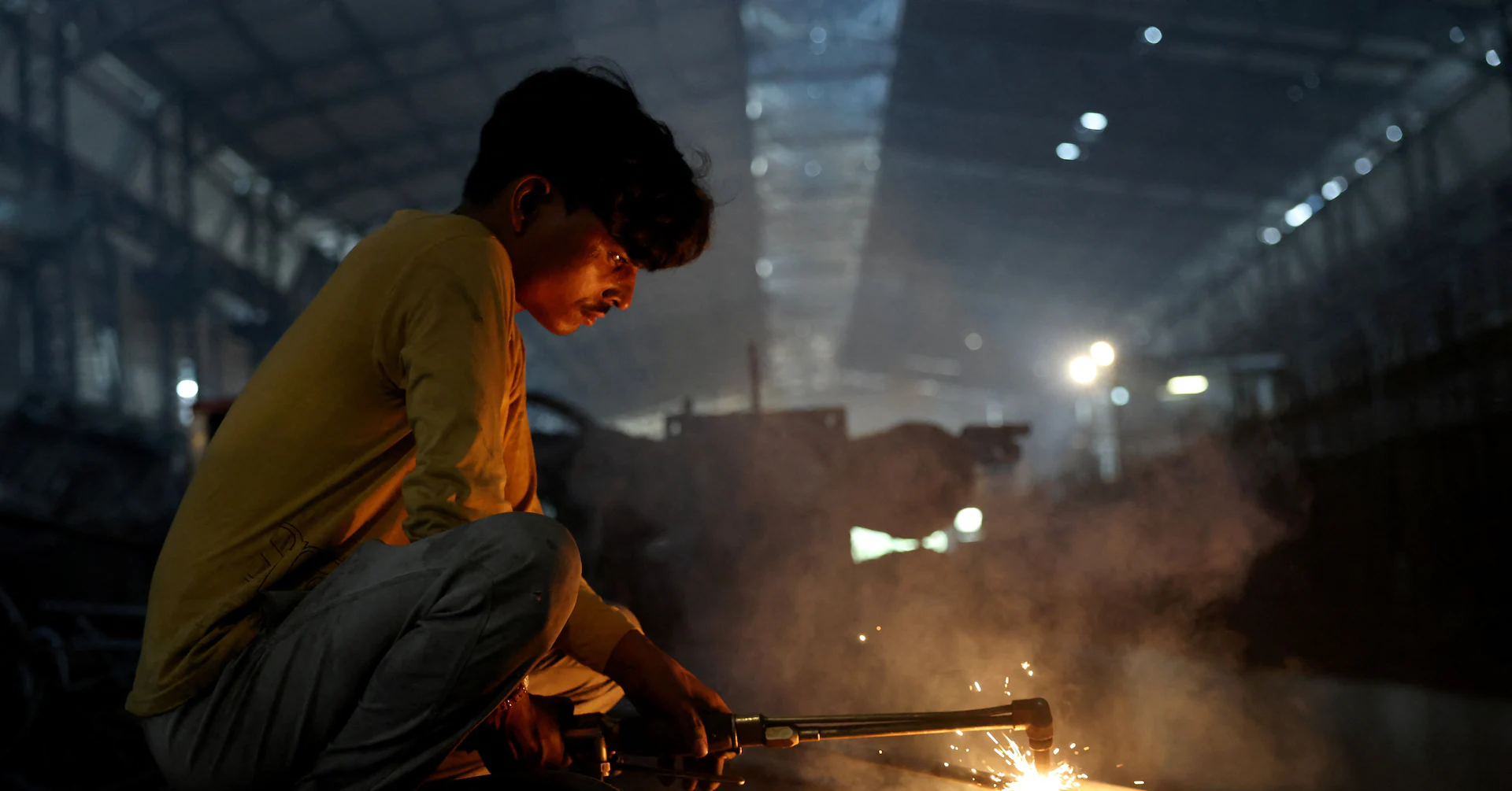 India manufacturing growth picks up in October as domestic demand strengthens, PMI shows