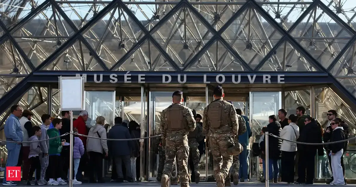 French police make more arrests in Louvre heist investigation