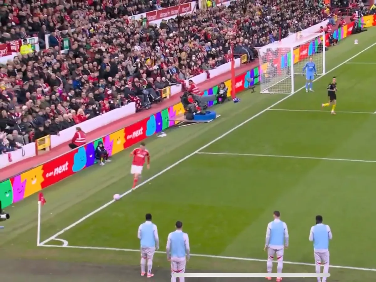 Man United handed new referee verdict after Nottingham Forest VAR controversies