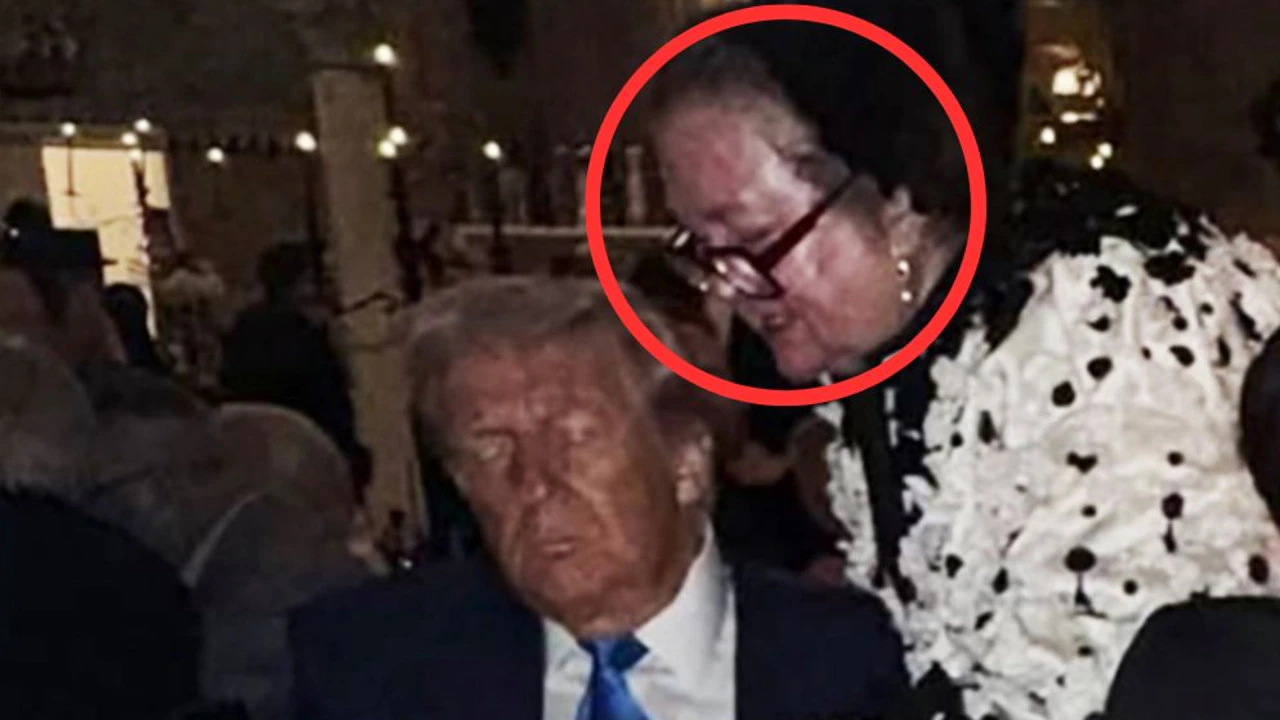 Richest Aussie spotted chatting to Trump