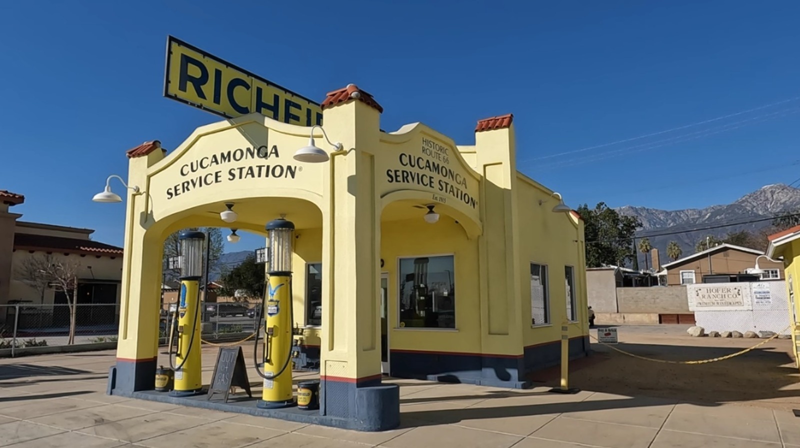 This Gas Station Was Left To Rot - Now It's One Of Route 66's Most Popular Landmarks