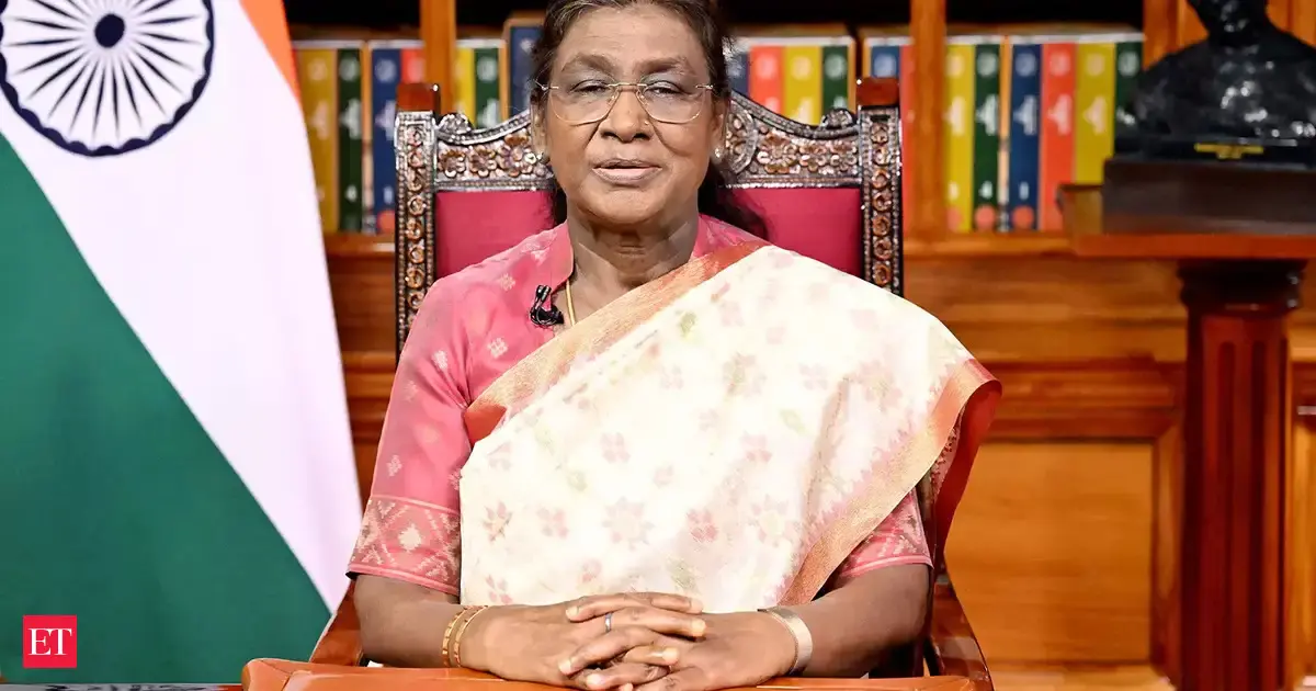 President Murmu pays tribute to Sardar Vallabhbhai Patel on National Unity Day