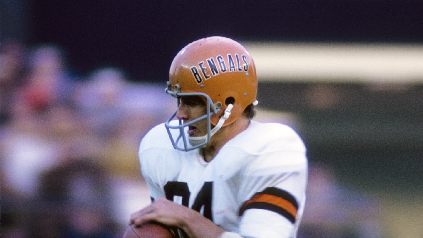 Former Bengals TE, NFL commentator Bob Trumpy dies at 80