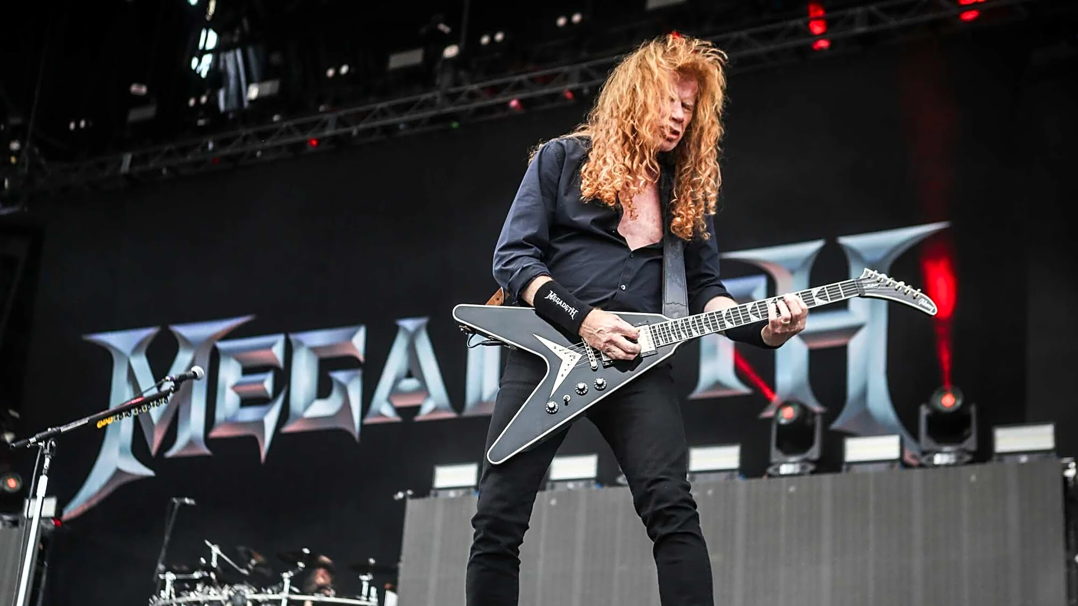 Dave Mustaine has covered Metallica to show his huge 'respect' to James Hetfield