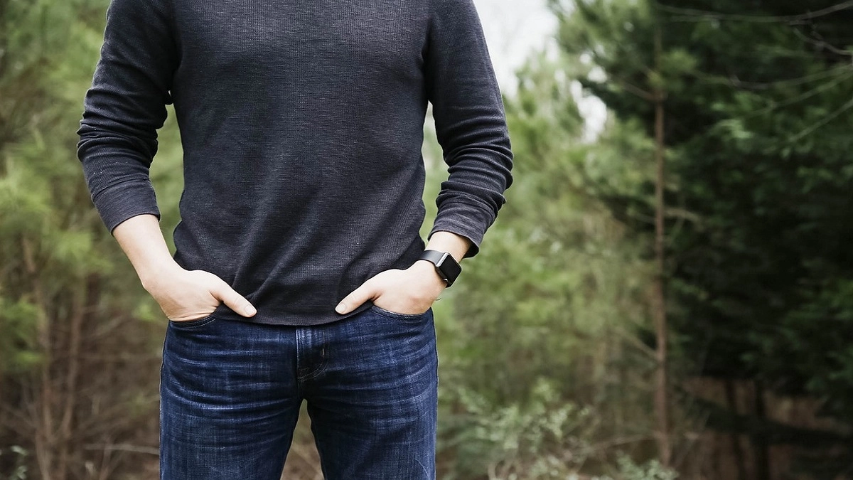 Apple Watch To Rescue: Smartwatch of Apple Saves Life of Madhya Pradesh Man by Alerting Him About Unusually High Heart Rate During Movie