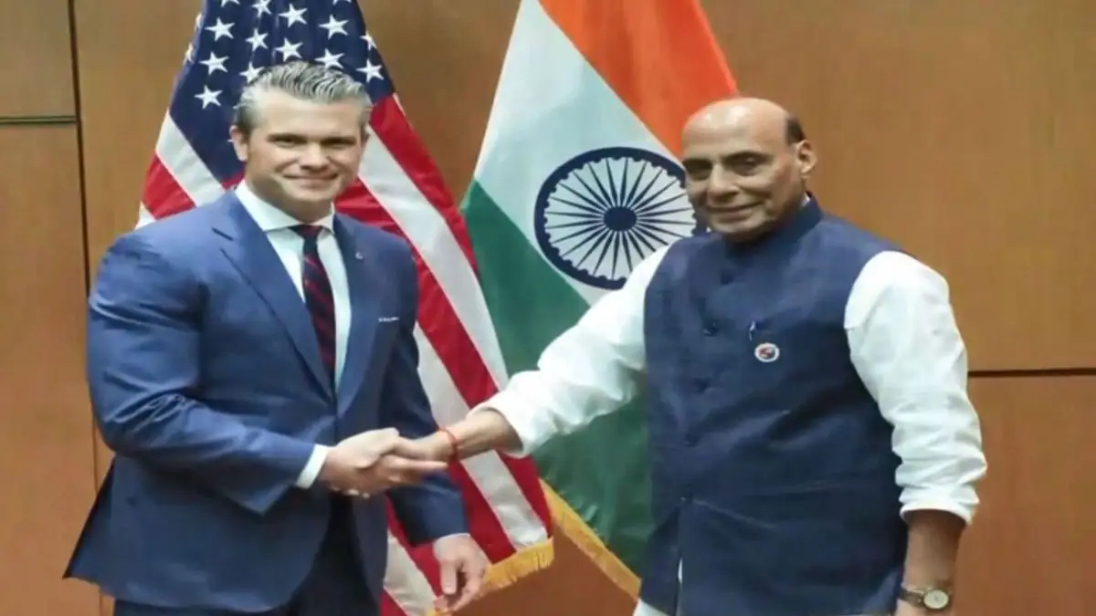Rajnath Singh Holds Key Meeting With US Secretary of War Pete Hegseth in Kuala Lumpur