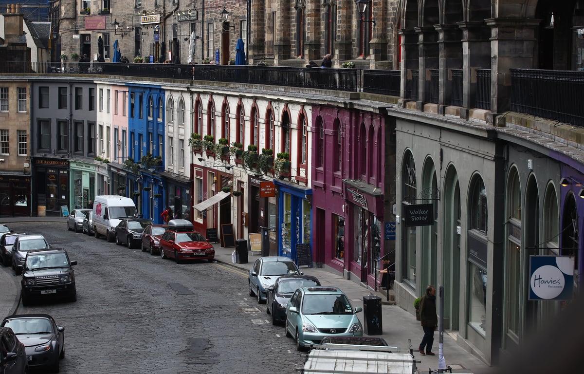 Edinburgh street that inspired Harry Potter Diagon Alley among UK's 'most beautiful' festive streetscapes