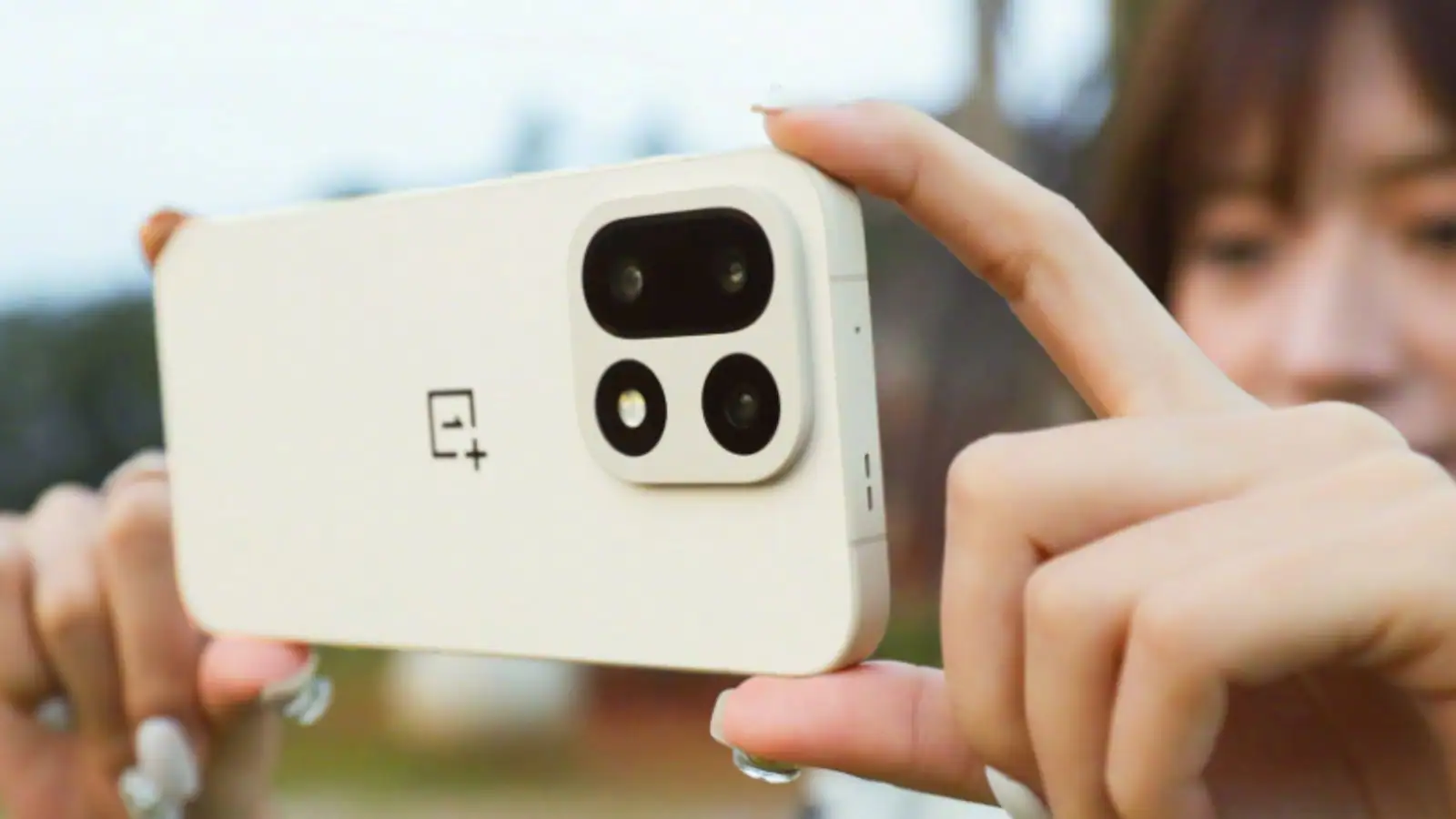 OnePlus 15 With Snapdragon 8 Elite Gen 5 Chipset And 50MP Triple Cameras Launched: Price, Specs