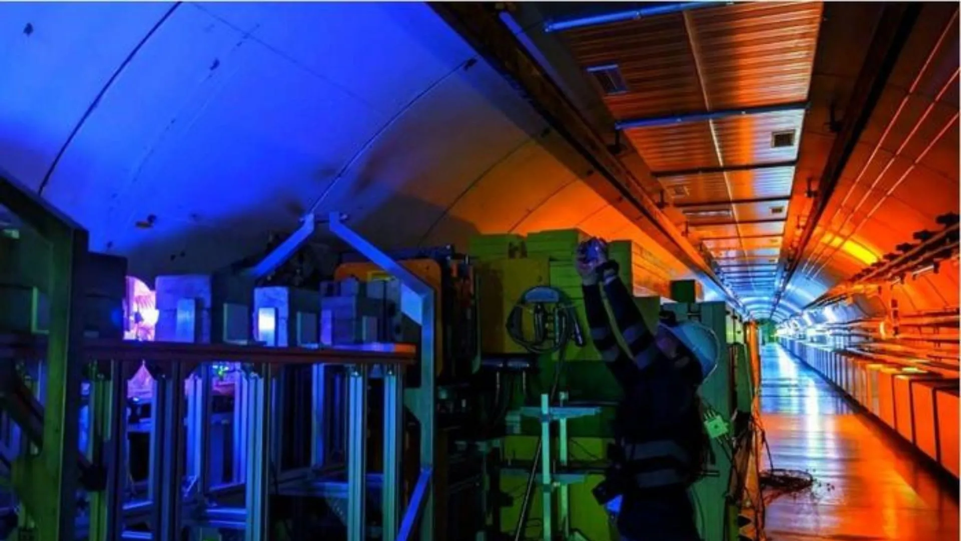 Oxford team makes world's first plasma 'fireballs' in CERN experiment