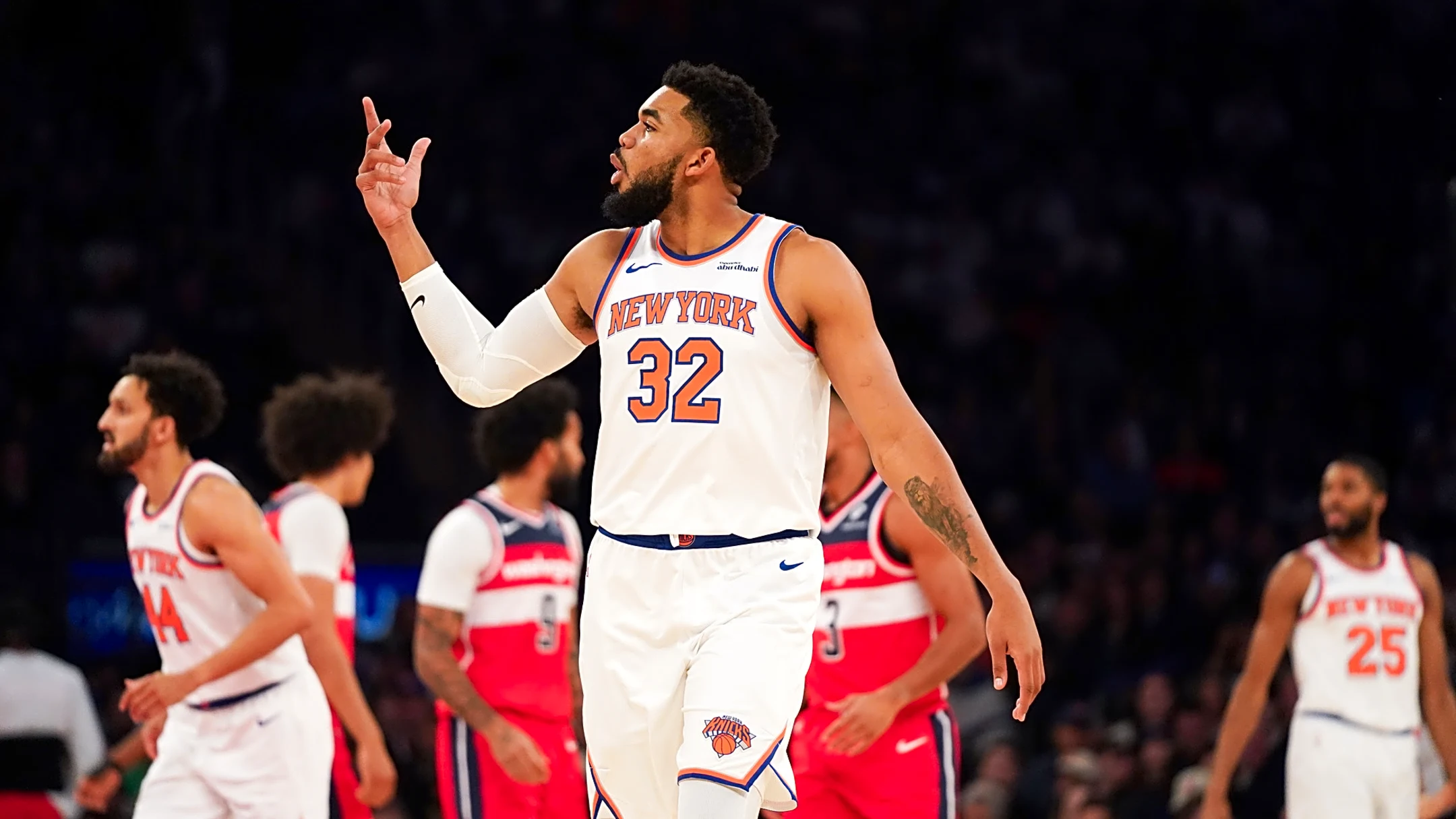 Knicks rally after slow start to dominate Wizards at MSG