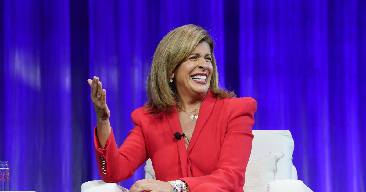 Hoda Kotb Reunites With Ex Joel Schiffman for Sweet Dinner With Daughters: ‘Funday Sunday’ Photos