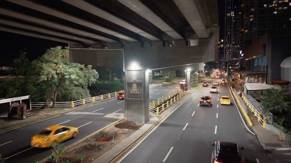 Panama Street Lighting:  Wallpack Luminaires Illuminate Paitilla and Increase Durability and Energy Efficiency