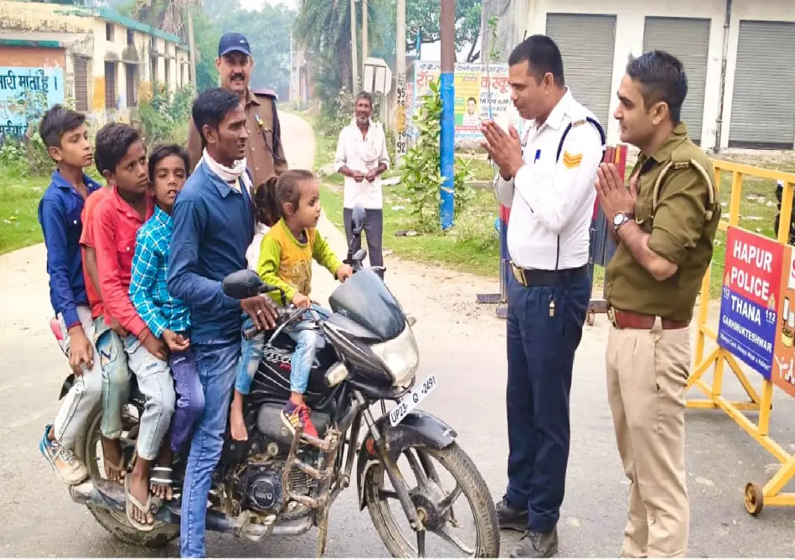 Man fined ₹7,000 after being caught riding bike with six children in Hapur