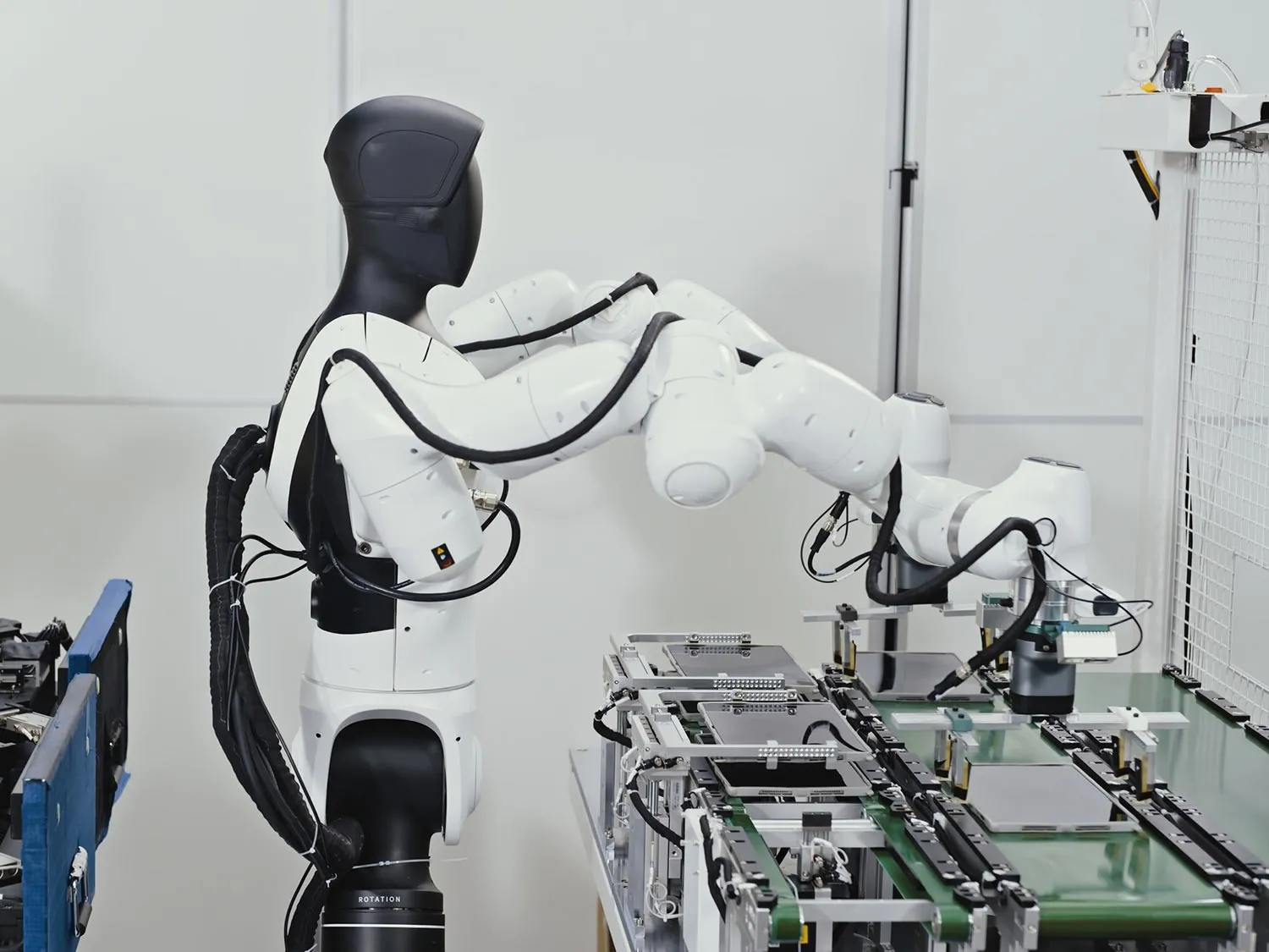 AgiBot Brings Reinforcement Learning to the Factory Floor - A First for Industrial Robotics