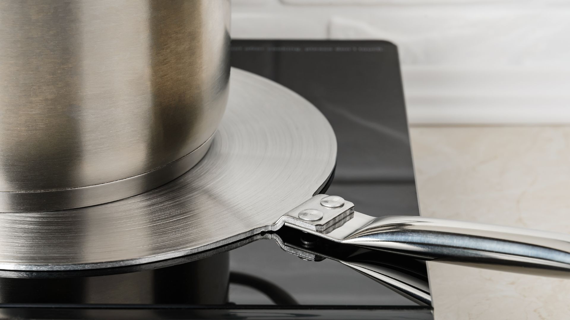 Experts advise against using 'converter discs' on induction cooktops: here's why