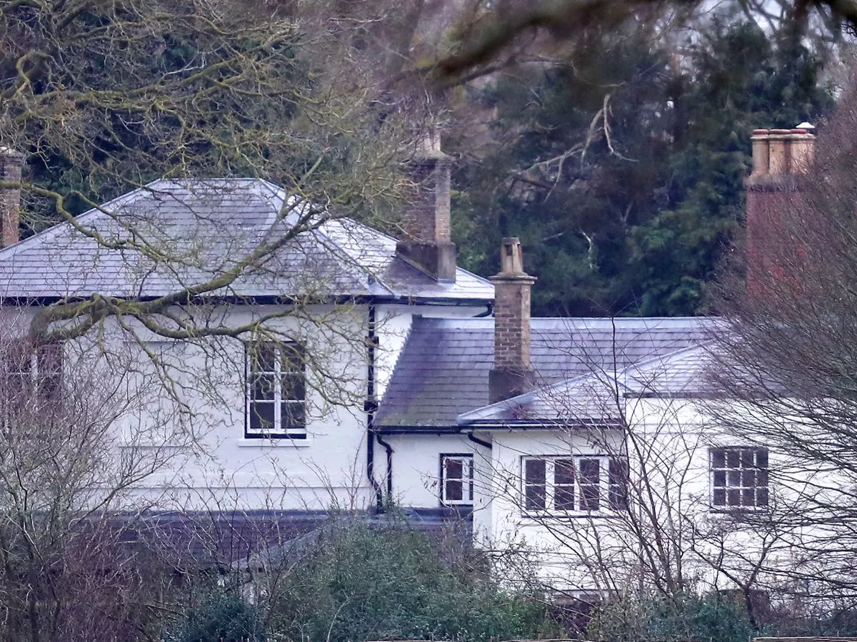 Workmen at Frogmore Cottage 'preparing day and night for Prince Andrew's arrival'
