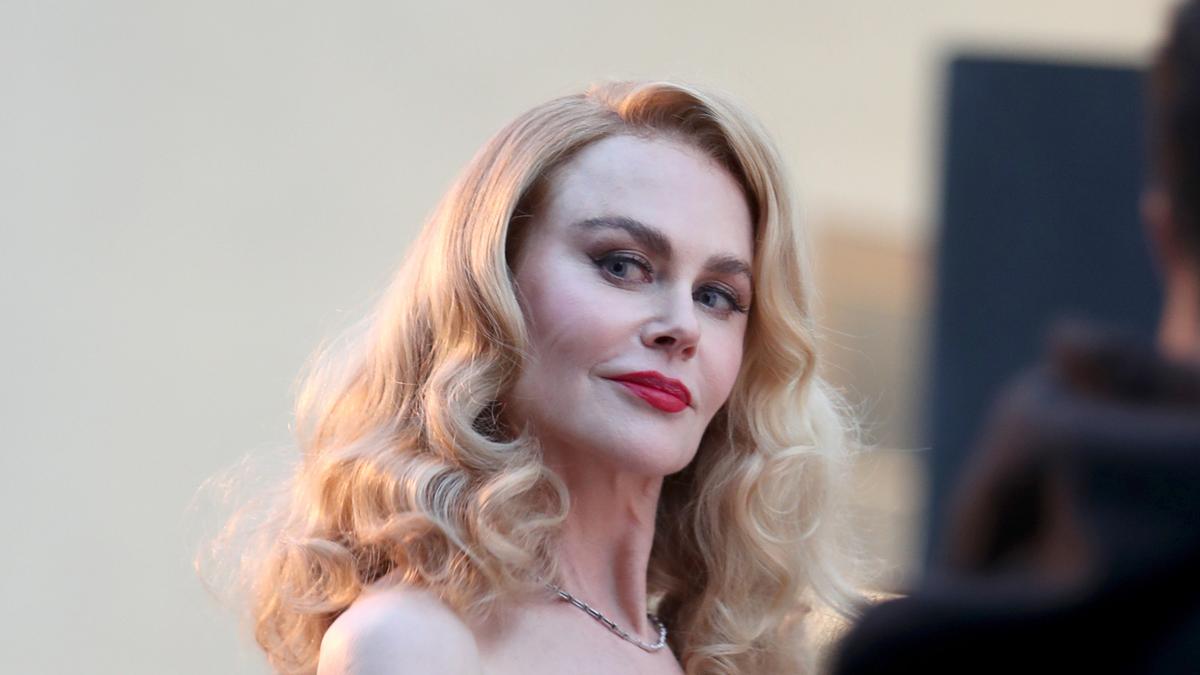 Nicole Kidman turns heads at Vogue World 2025 as fans notice detail about relationship with Keith Urban