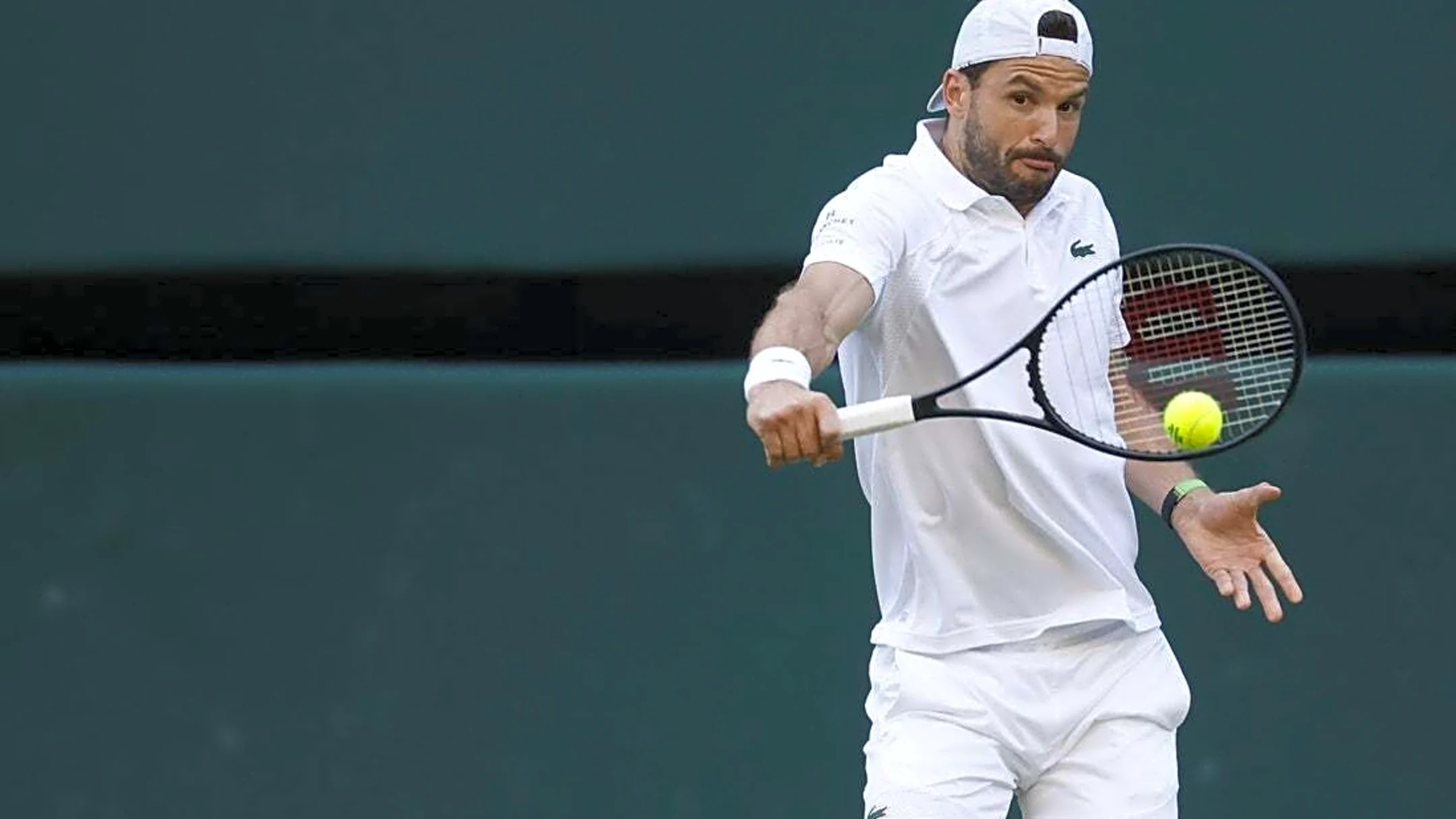 Grigor Dimitrov returns to action with first-round victory in Paris