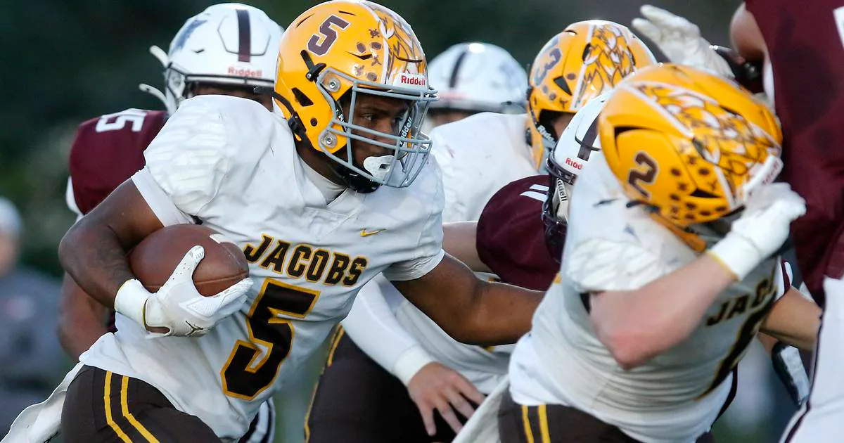 Jacobs earns playoff win after 3-year drought: McHenry County notebook