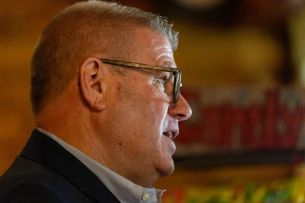 Hundreds mourn Darren Bailey’s son, family killed in helicopter crash