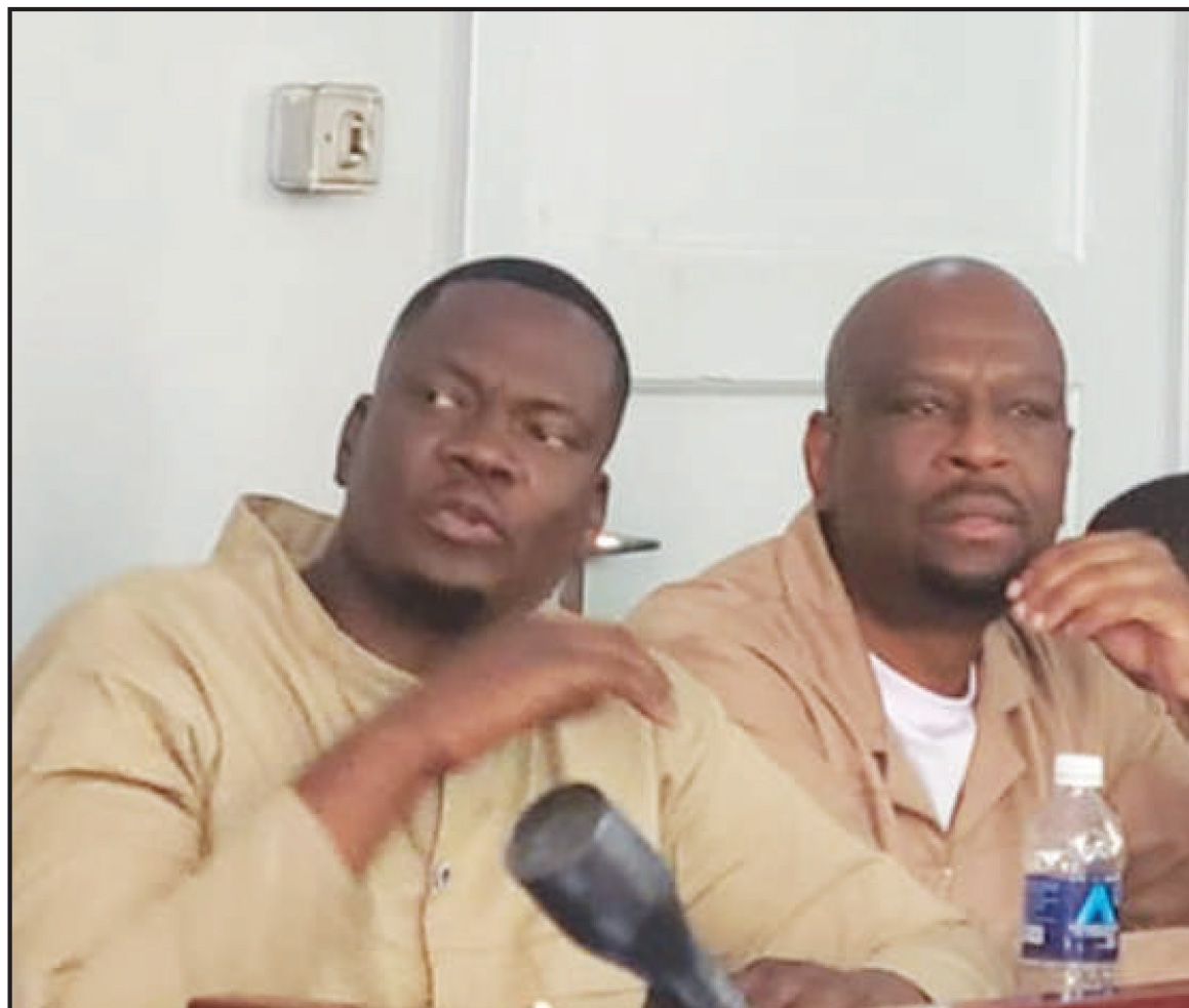 Chimombe, Mpofu in a fix