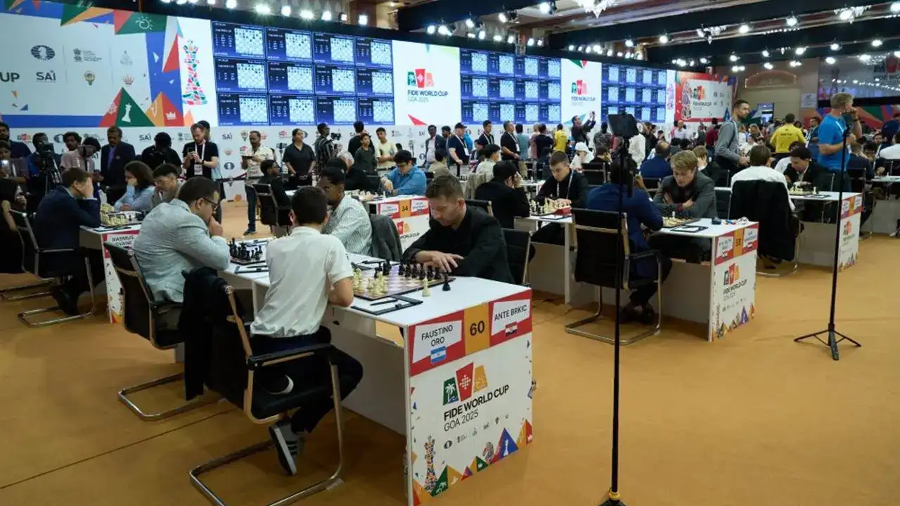 Chess World Cup 2025: India's Narayanan, Diptayan, Aronyak Advance to Second Round