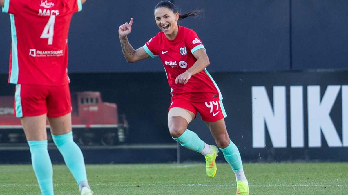NWSL Team of the Week: Debinha carries K. C. Current through late season injuries