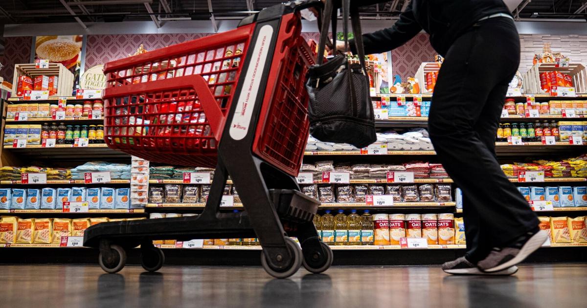 Veterans and active military get 11% off at Tops Markets