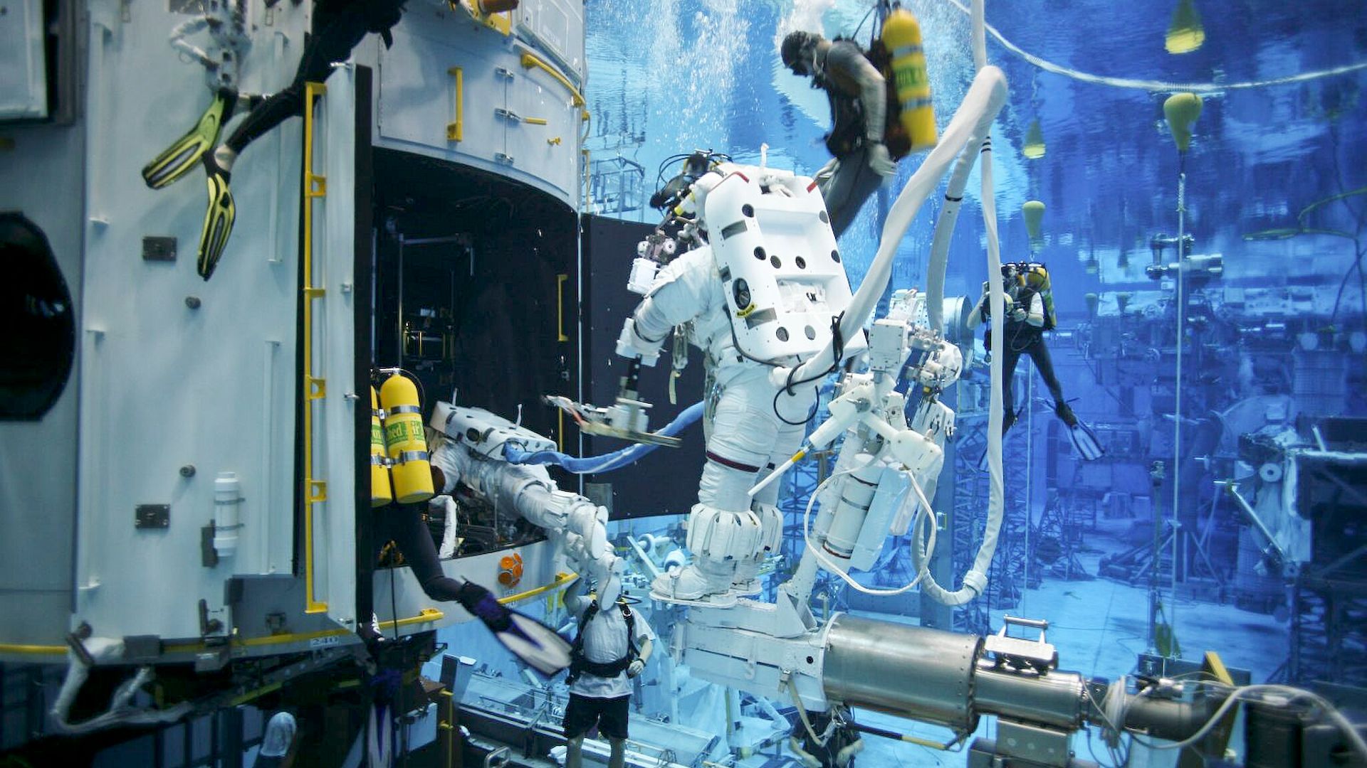 Space exploration in the backyard, on a budget - how NASA simulates conditions in space without blasting off