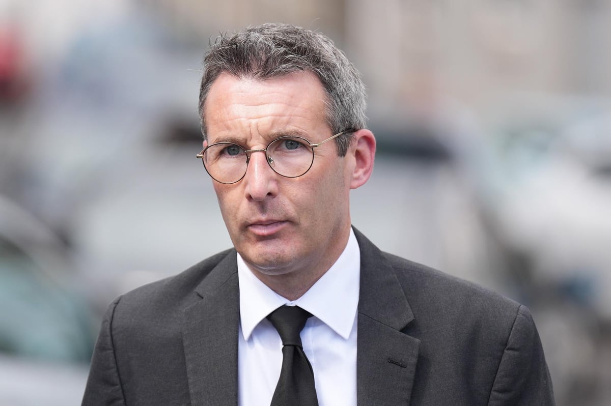 Northern Ireland Agriculture Minister Andrew Muir dismisses resignation call after UFU no confidence vote