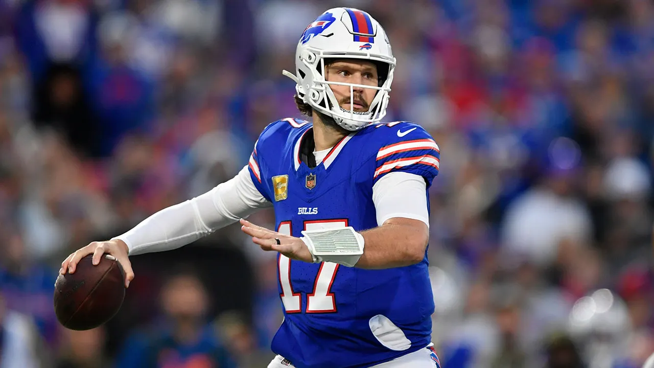 Bills' Josh Allen gets blunt message from Chiefs coach after win