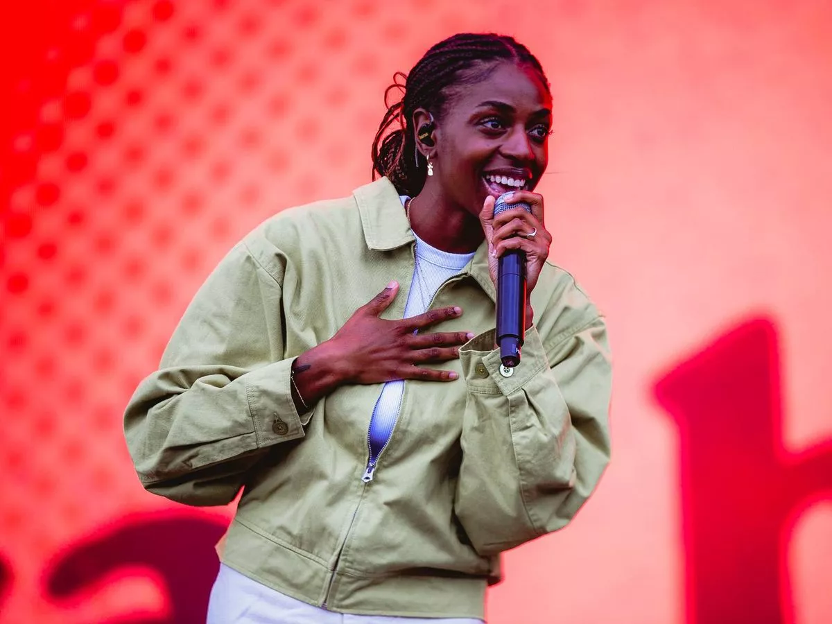 Celebrity Traitors finalist Cat Burns reschedules tour over 'mental wellbeing'