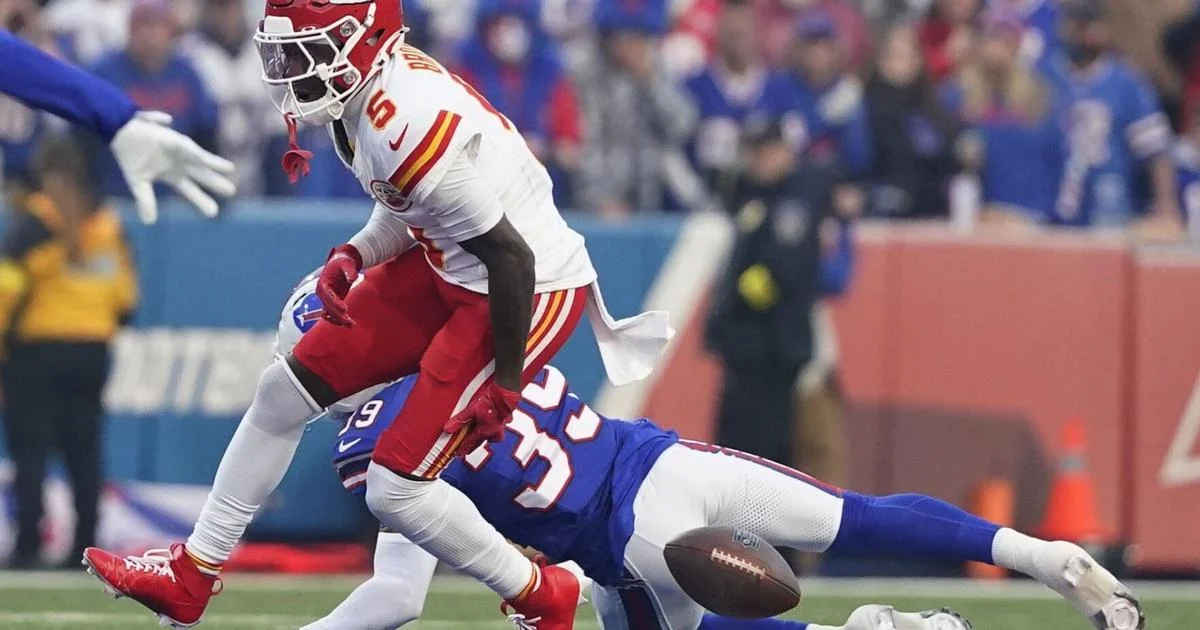 Cam Lewis plays every snap for Bills in win over the Chiefs