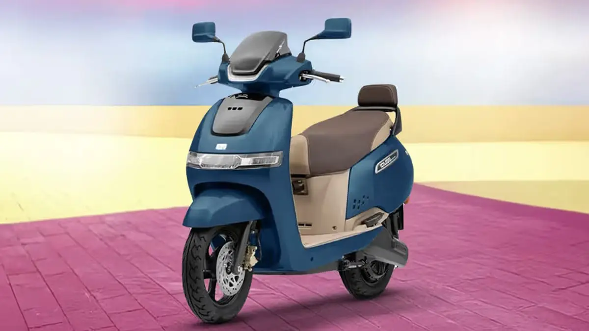 TVS iQube ने फिर मचाया तहलका! 32 हजार यूनिट्स बिकीं