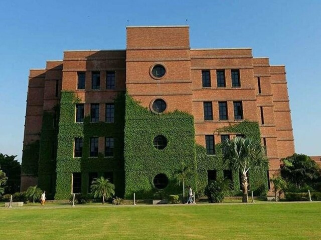 LUMS and HBL sign MoU