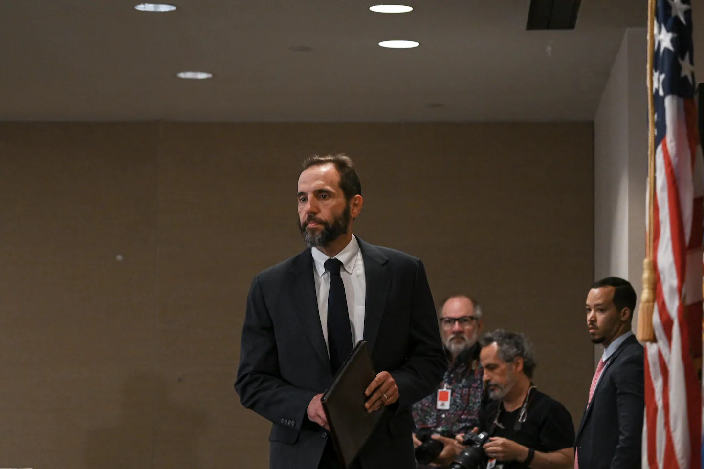 Jack Smith, Trump’s target, shifts from defense to counterattack