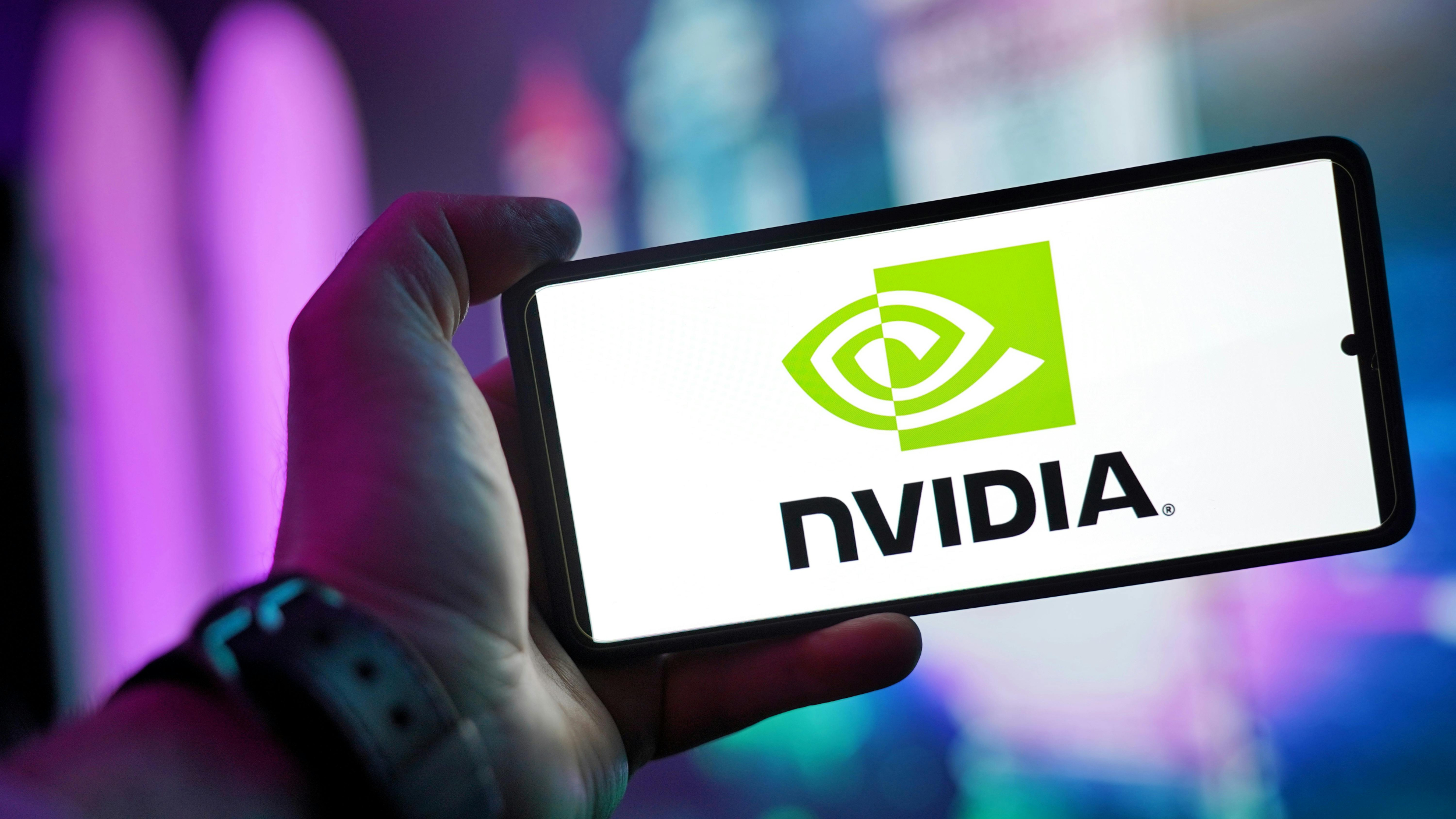 Trump Imposes Export Ban On Nvidia Blackwell AI Chip — China's Tech Dreams Face a Setback