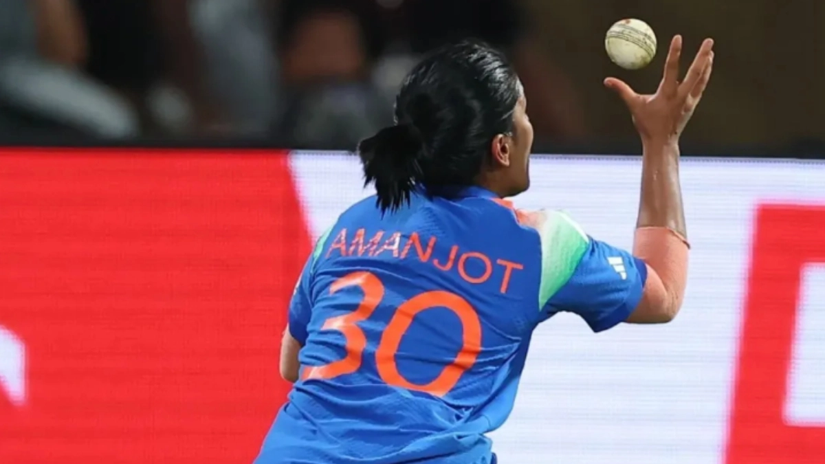 Relive Amanjot Kaur's Sensational Game-Changing Catch to Dismiss Laura Wolvaardt During IND-W vs SA-W ICC Women's World Cup 2025 Final (Watch Video)