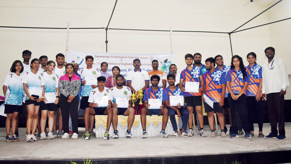 VTU Inter-Collegiate Mysuru Division Men & Women Badminton Championships: NIE, GSSSIETW emerge champions