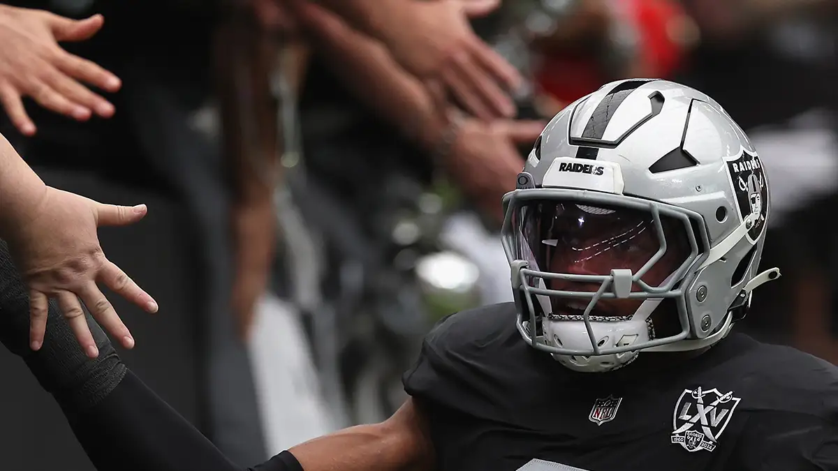 Raiders Leak Surprise Name Who Is on Trade Block Before Deadline