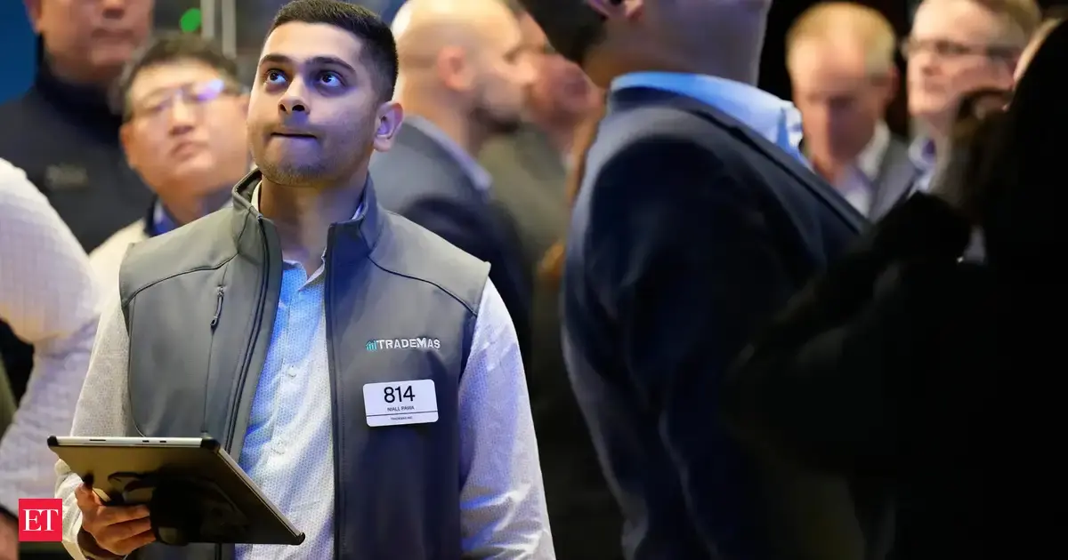 U.S. Stock markets stare at major pull back as exerts sound warning after Wall Street investors question lofty tech valuations