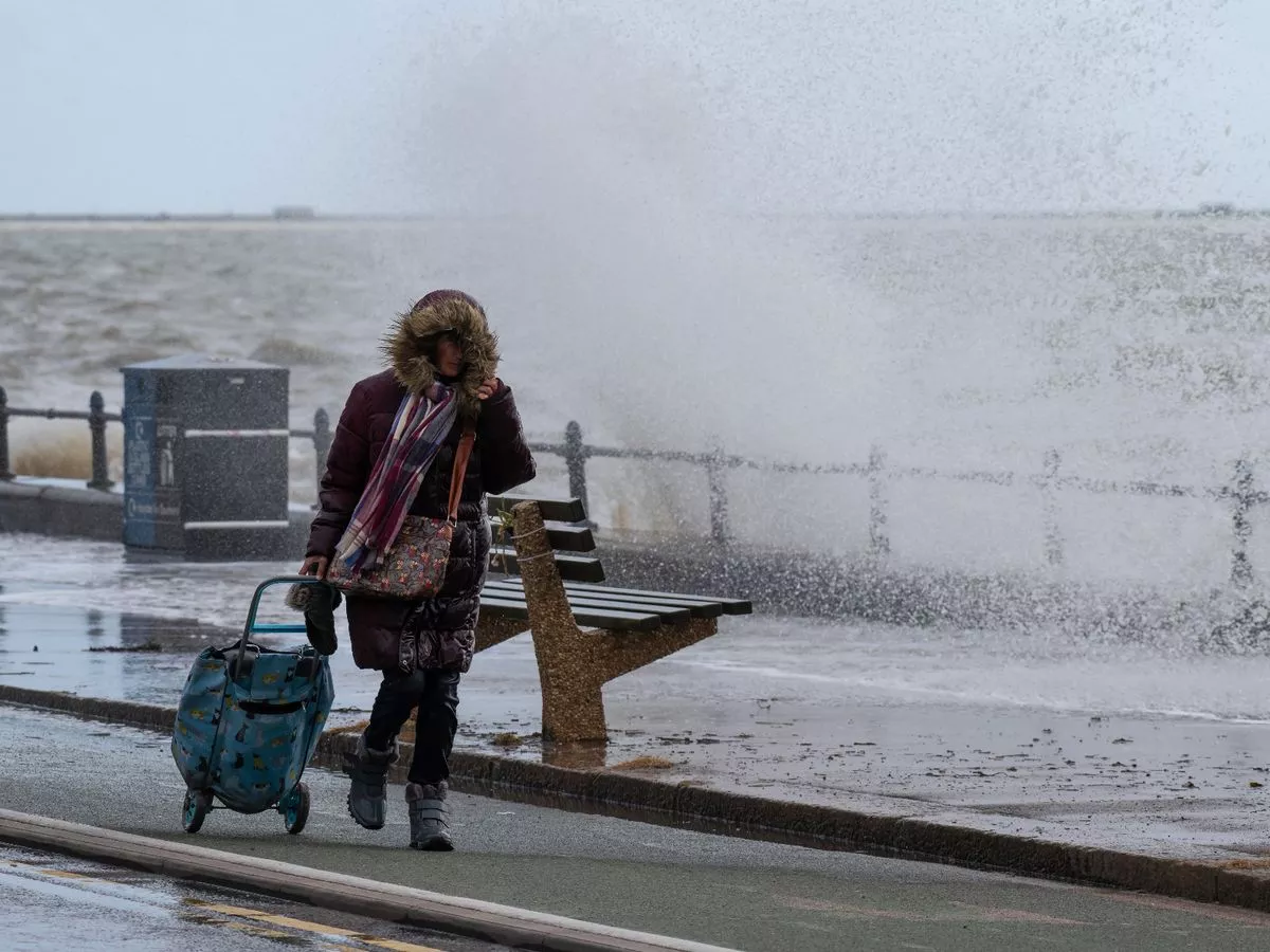 UK weather set to be a total washout with 18 hours of heavy rain and power cut fears