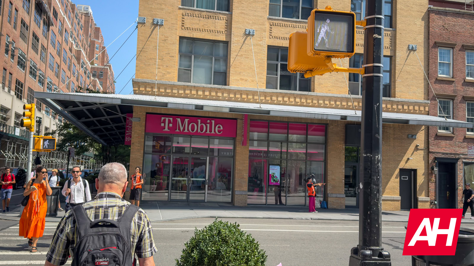 T-Mobile Boss Says AI Is the Future of Mobile Networks